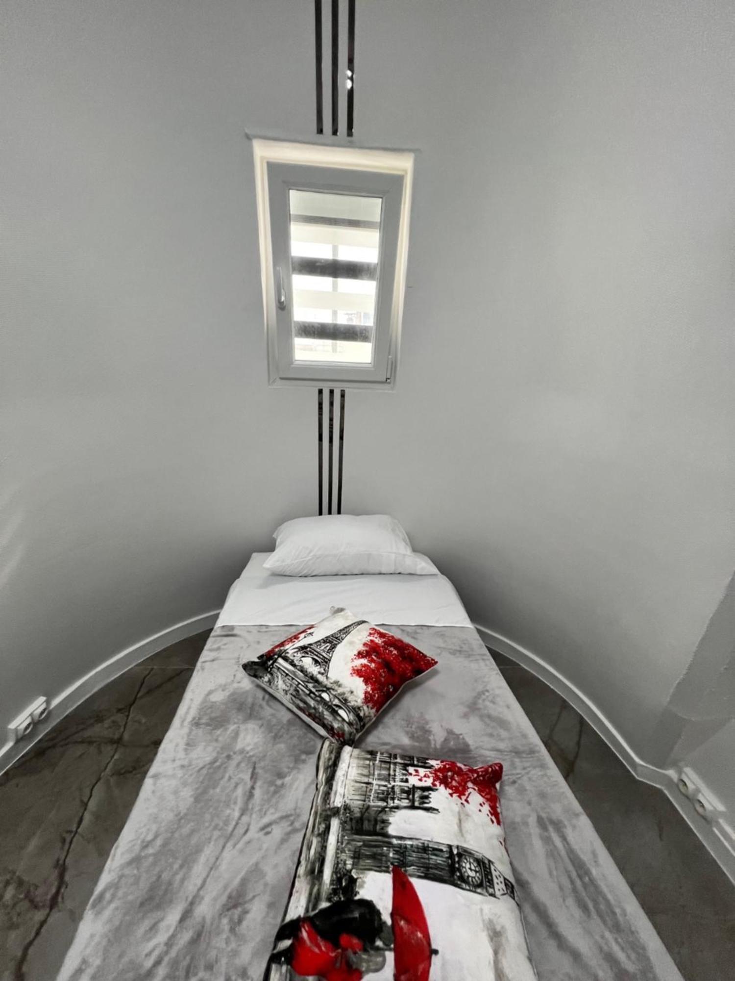 Paris Bastille Bercy Gare De Lyon Chambre Climatisee 9M2 Ideal 1 Pers ,Max 2 Pers Eksteriør billede